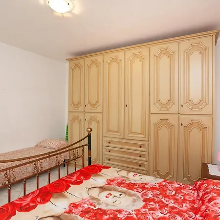 Casa Vacanze Rosmary קאלה ליברוטו