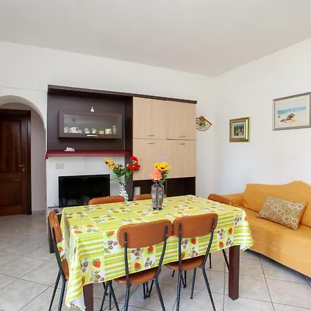 Casa Vacanze Rosmary * קאלה ליברוטו