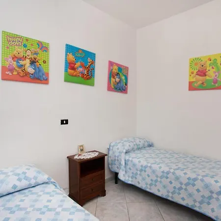 בית נופש Casa Vacanze Rosmary *